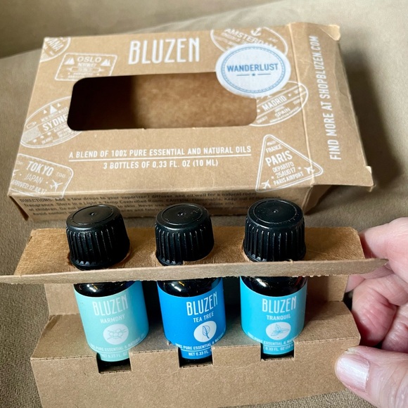 Essential Oil Set with Harmony, Tranquil, and Tea Tree - Picture 2 of 4